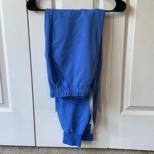 Men’s medium FIGS jogger scrubs